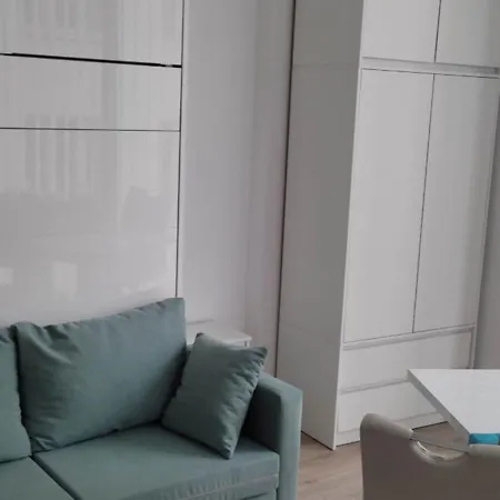 Bliska Wola Apartment *